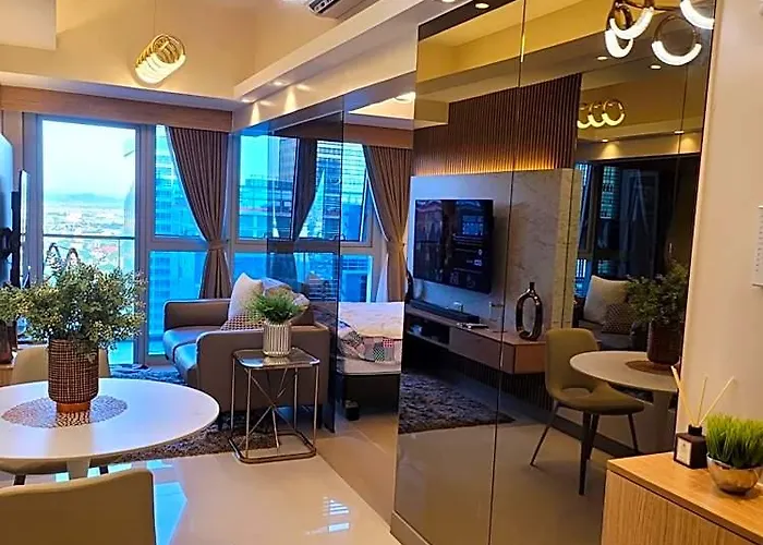 Hotel Uptown Parksuites Tower 2 Bgc - Staycations Up Above 9 Manille